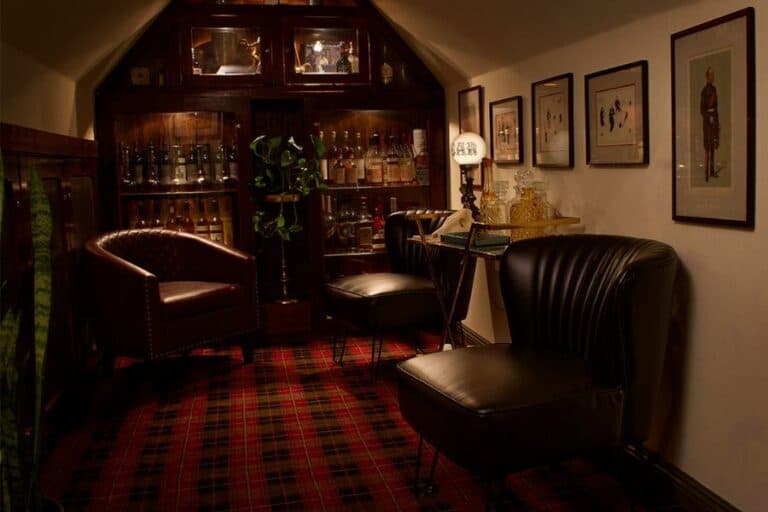 Tom Bergins Private Club Room Rental Fairfax Los Angeles